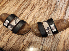 Load image into Gallery viewer, Richandrichbiz Womens Stripe Sandal with Caricature - Rich and Rich Homeopportunities