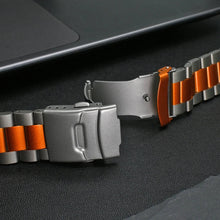 Load image into Gallery viewer, Titanium Band T02
