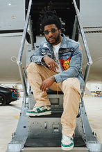 Load image into Gallery viewer, New Rich Denim Jacket (Denim)
