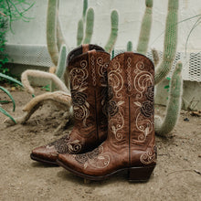 Load image into Gallery viewer, Tan Rose Inlayed Women&#39;s Cowgirl Boots (M50032)
