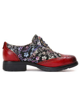 Load image into Gallery viewer, Karter Flower Handmade Brogue Flat Shoes
