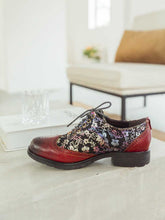 Load image into Gallery viewer, Karter Flower Handmade Brogue Flat Shoes
