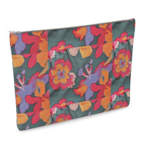 Load image into Gallery viewer, Leather Clutch Bag
