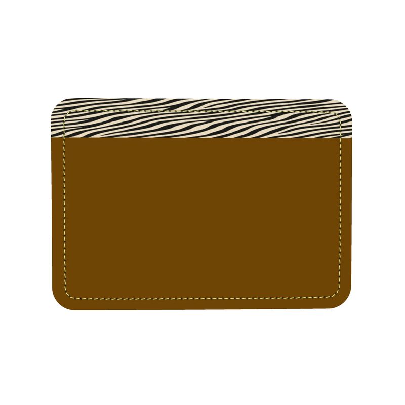Square Hobo Bag made of full-grain Nappa leather with detachable handle and internal pockets
