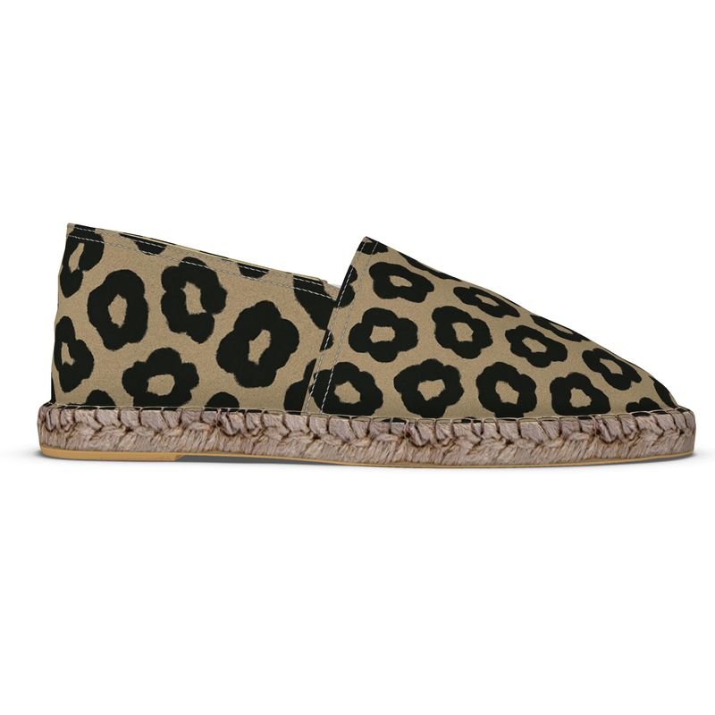 Animal print flat espadrilles with jute insole and rubber non-slip sole — rear view