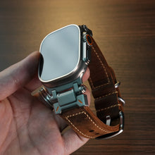 Load image into Gallery viewer, Tactical Vintage Leather Band for Apple Watch
