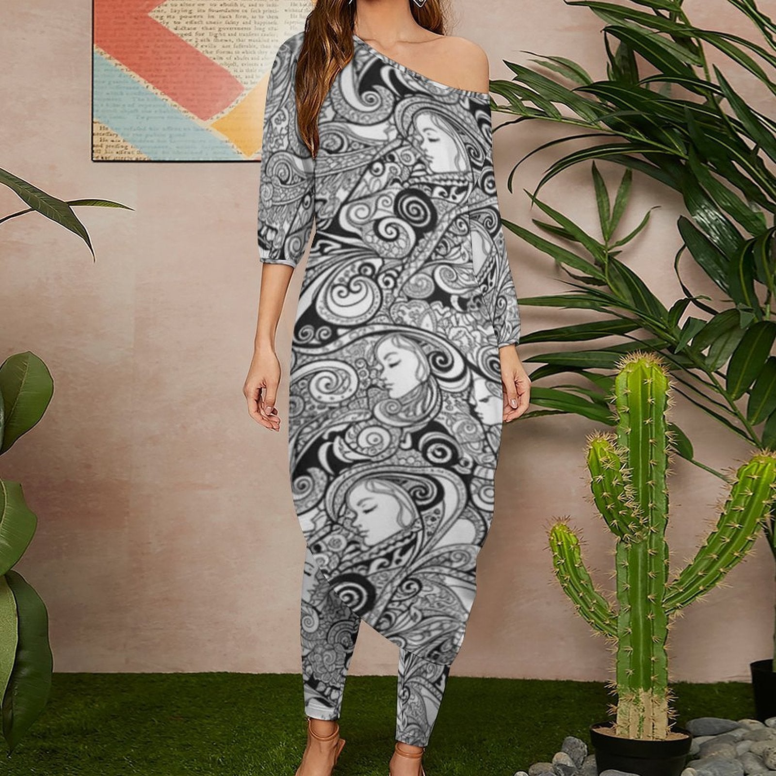 Rich and Rich Black and White Abstract Women's Off Shoulder Two-piece Set