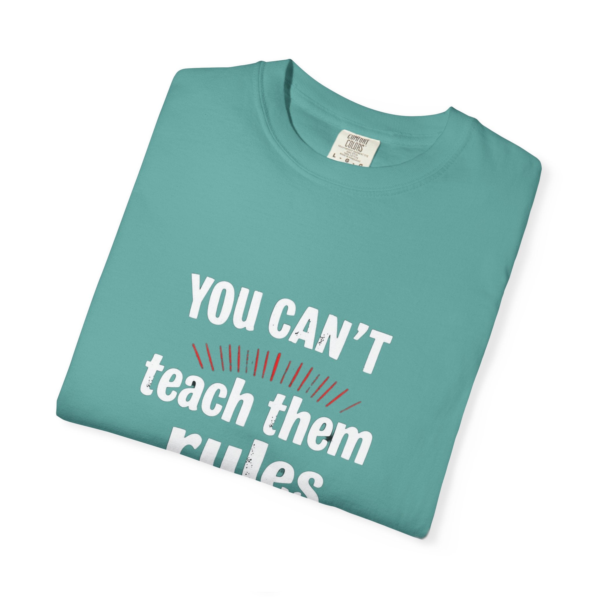 Unisex garment-dyed cotton t-shirt in soft-washed fabric with crew neck and relaxed fit