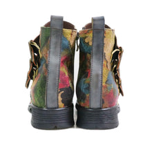 Load image into Gallery viewer, Genuine Leather Hand Painted Flat Boots
