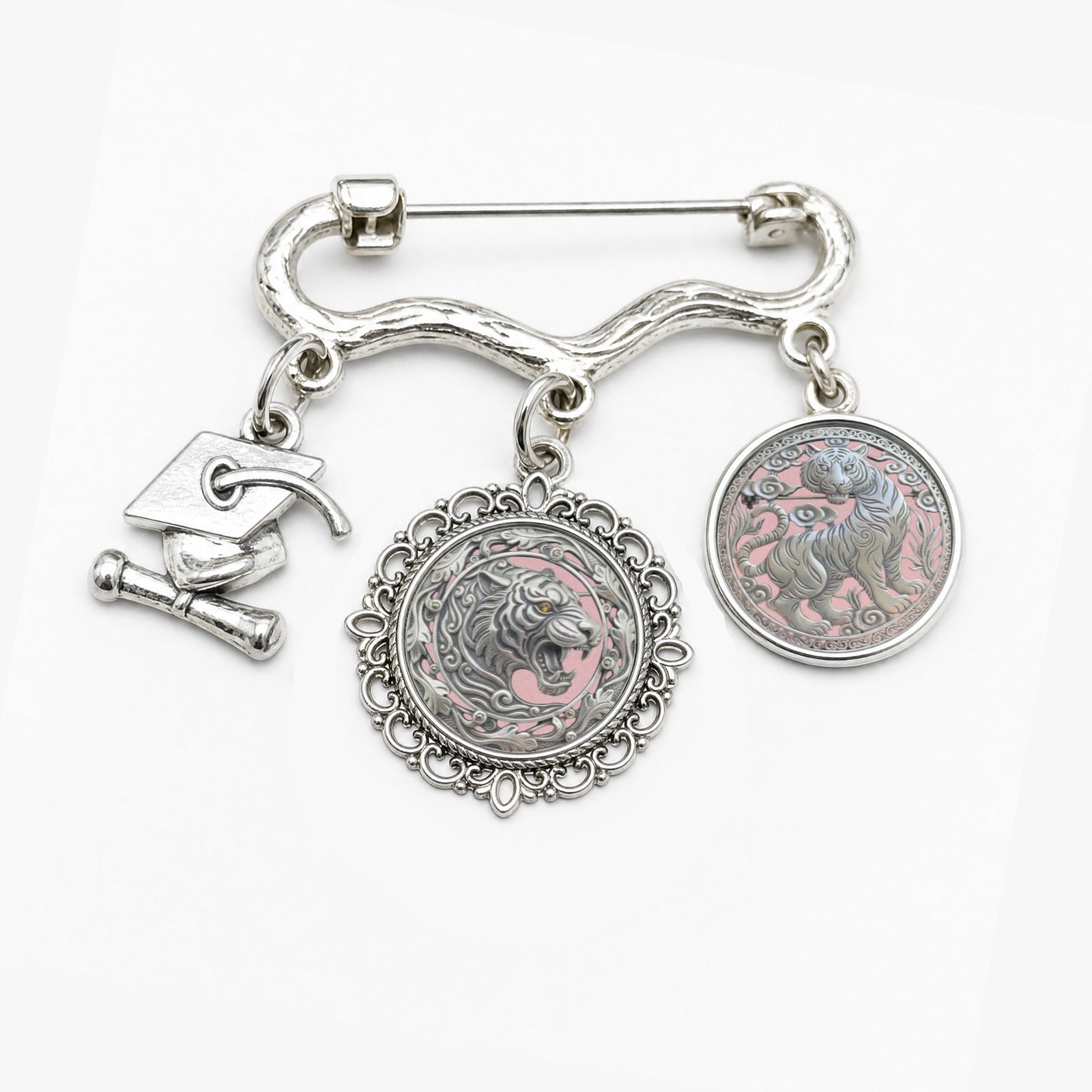 Rich and Rich Women's Majestic Tiger Charm Brooch