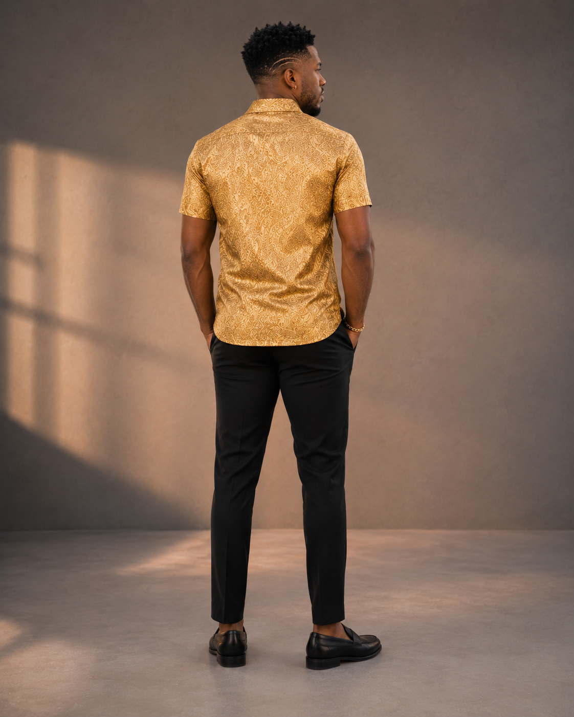 Rich and Rich Gold Baroque Men's Short Sleeved Shirt
