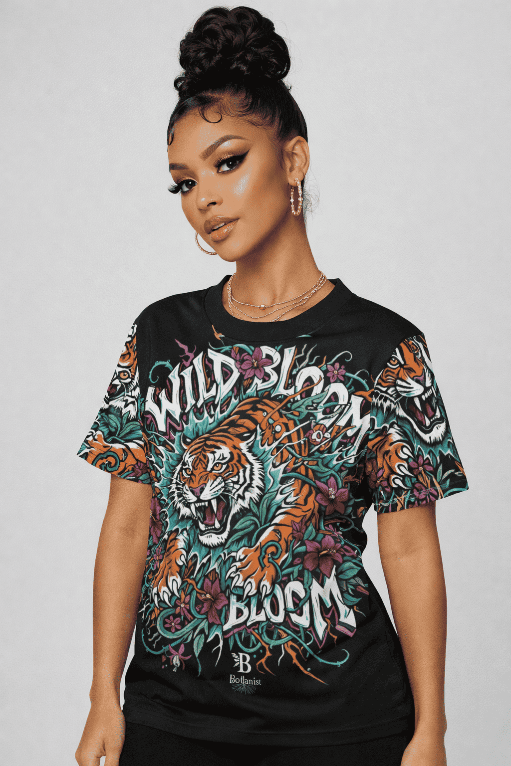 Black women's Wile Bloom all-over print t-shirt in breathable mesh fabric