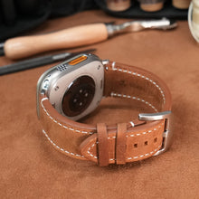 Load image into Gallery viewer, Universal Vintage Leather Band – 20-26mm for Apple Watch &amp; Traditional Watches – Italian Cowhide
