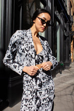 Load image into Gallery viewer, Amour Geometric Blazer – Stylish Women’s Tailored Jacket
