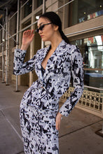 Load image into Gallery viewer, Amour Geometric Blazer – Stylish Women’s Tailored Jacket
