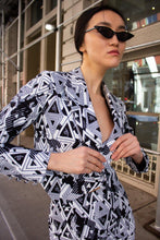 Load image into Gallery viewer, Amour Geometric Blazer – Stylish Women’s Tailored Jacket

