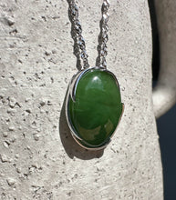 Load image into Gallery viewer, Bright Green Canadian Jade Pendant - 5189

