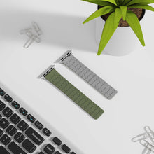 Load image into Gallery viewer, Color - blocking magnetic silicone apple watch strap

