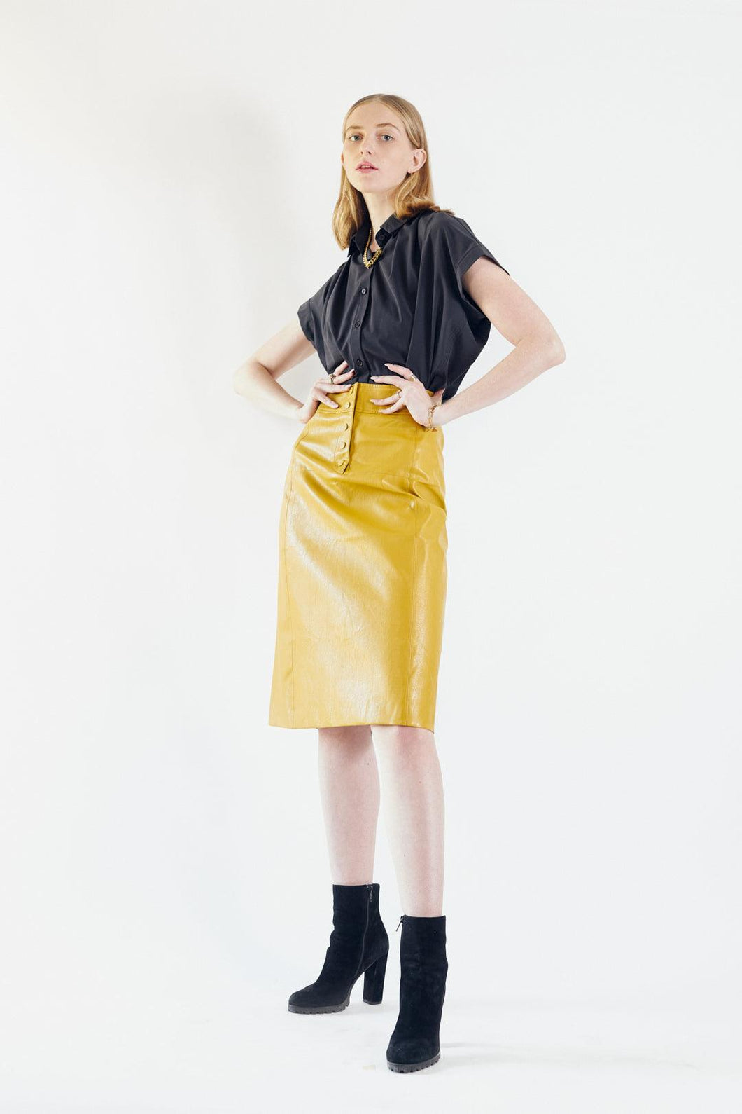 Glossy Vegan Leather Pencil Skirt – Women’s Chic Faux Leather Skirt
