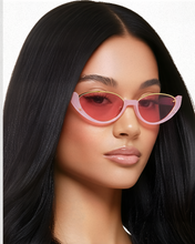 Load image into Gallery viewer, Monaco Amor Cat Eye Sunglasses
