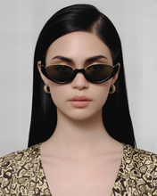Load image into Gallery viewer, Monaco Amor Cat Eye Sunglasses
