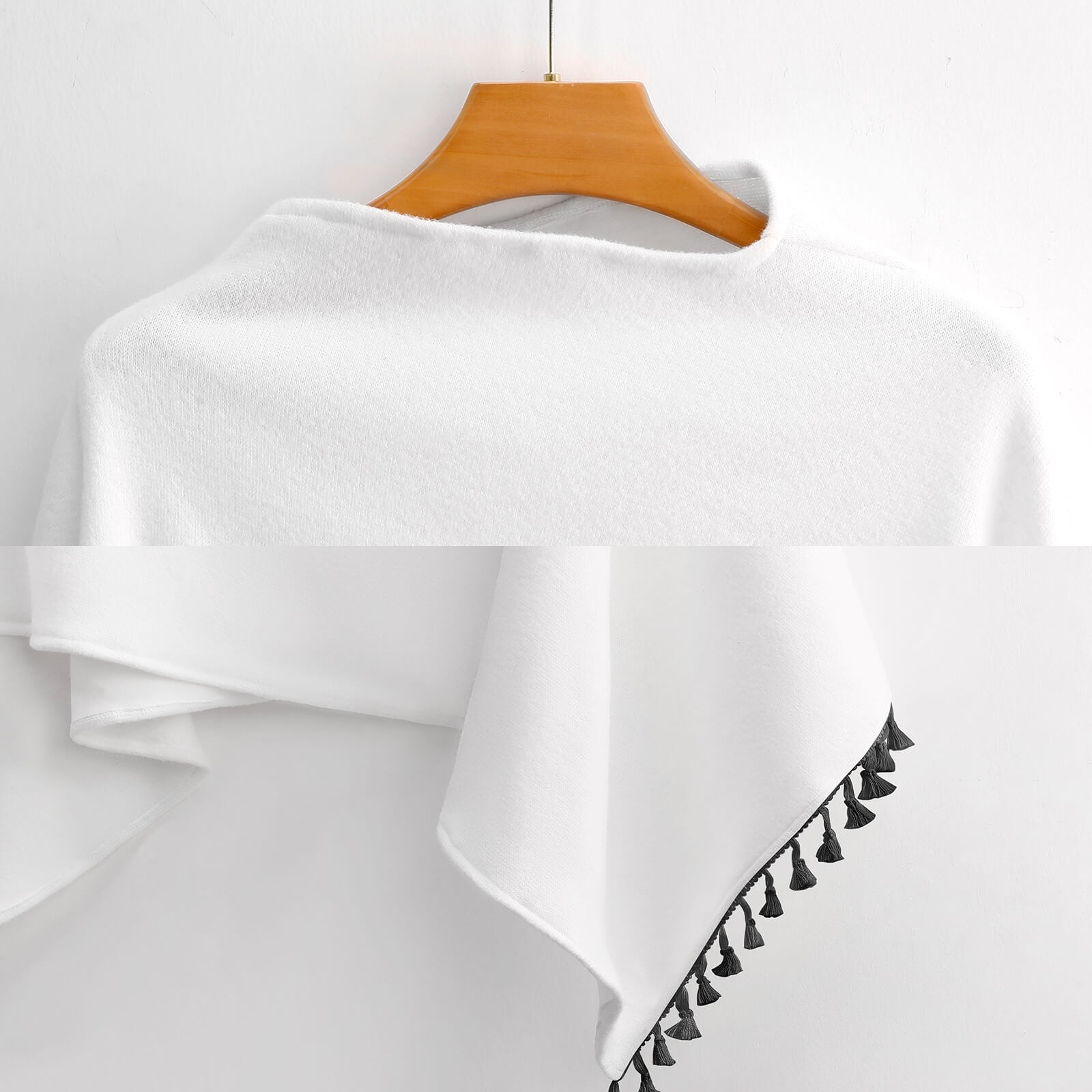 Rich and Rich Women's Red and White Geometric Floral Tassel Cape