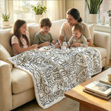 Rich and Rich Color-Me Cozy Spooky White Doodle Blanket 100 × 150 cm