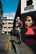 Load image into Gallery viewer, Paperchaser Jogger (Black)
