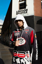 Load image into Gallery viewer, Paperchaser Windbreaker Pullover (Black)
