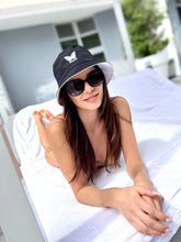 Load image into Gallery viewer, Black/White Nikoza Bucket Hat

