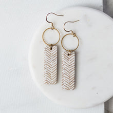 Load image into Gallery viewer, Soft Taupe Mia Earrings
