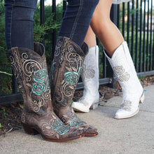 Load image into Gallery viewer, White Rose Inlayed Women&#39;s Cowgirl Boots (M50032)
