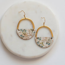 Load image into Gallery viewer, Spring Meadow Jo Earrings
